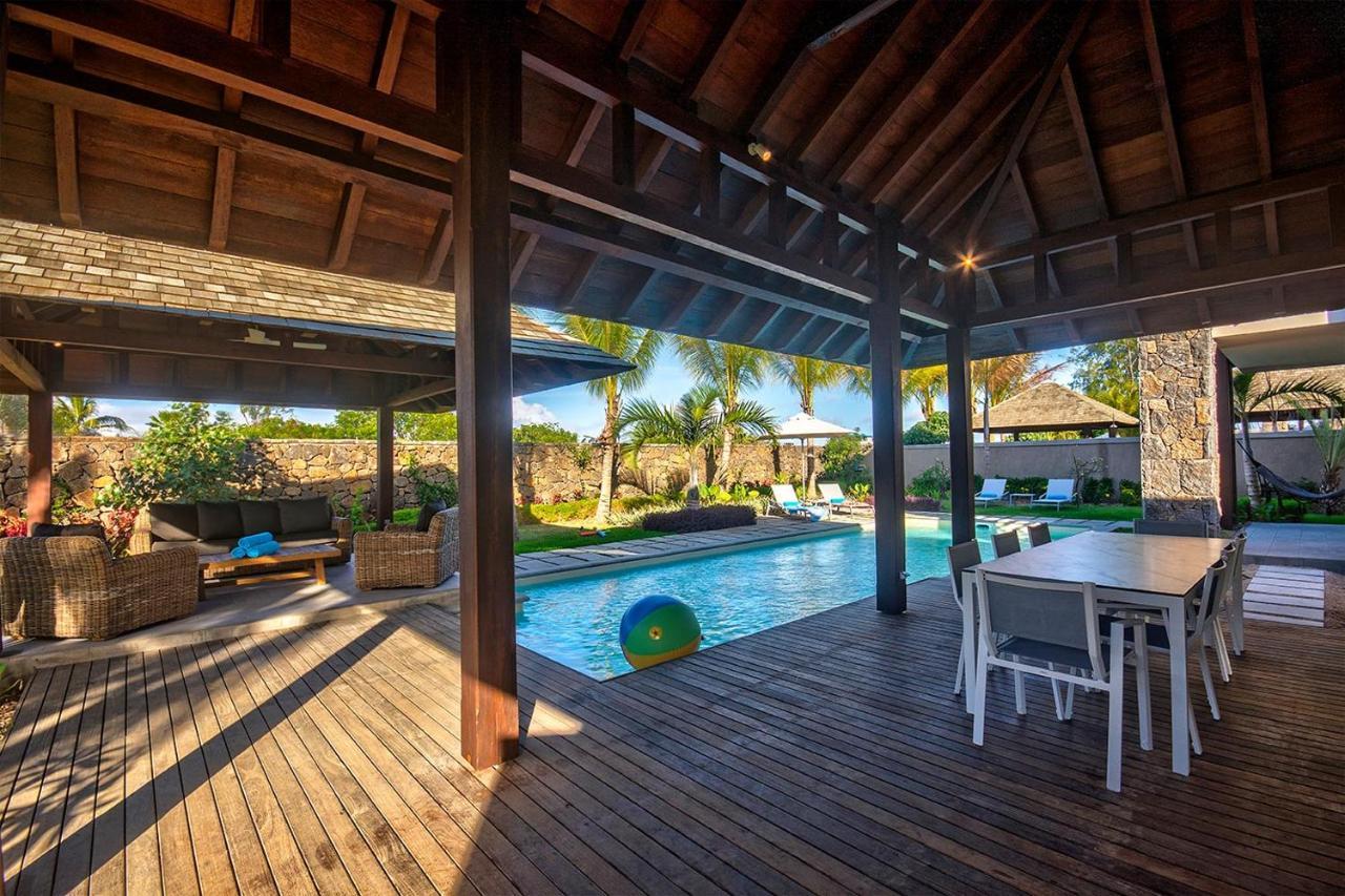 Mythic & By Mj Holidays Villa